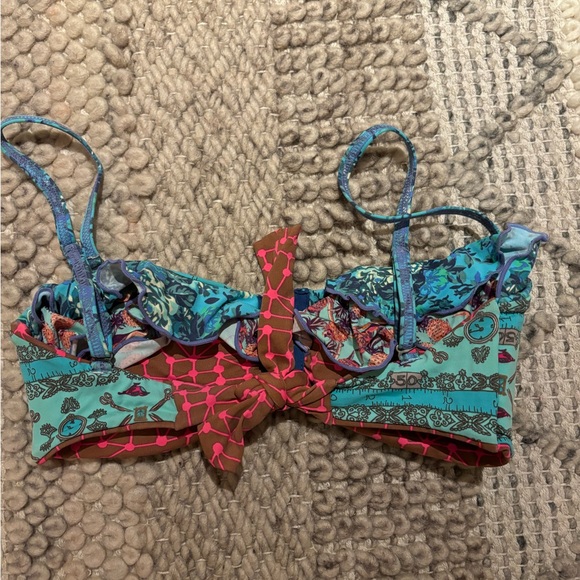 Reversable Maaji Bikini Top - Picture 2 of 3